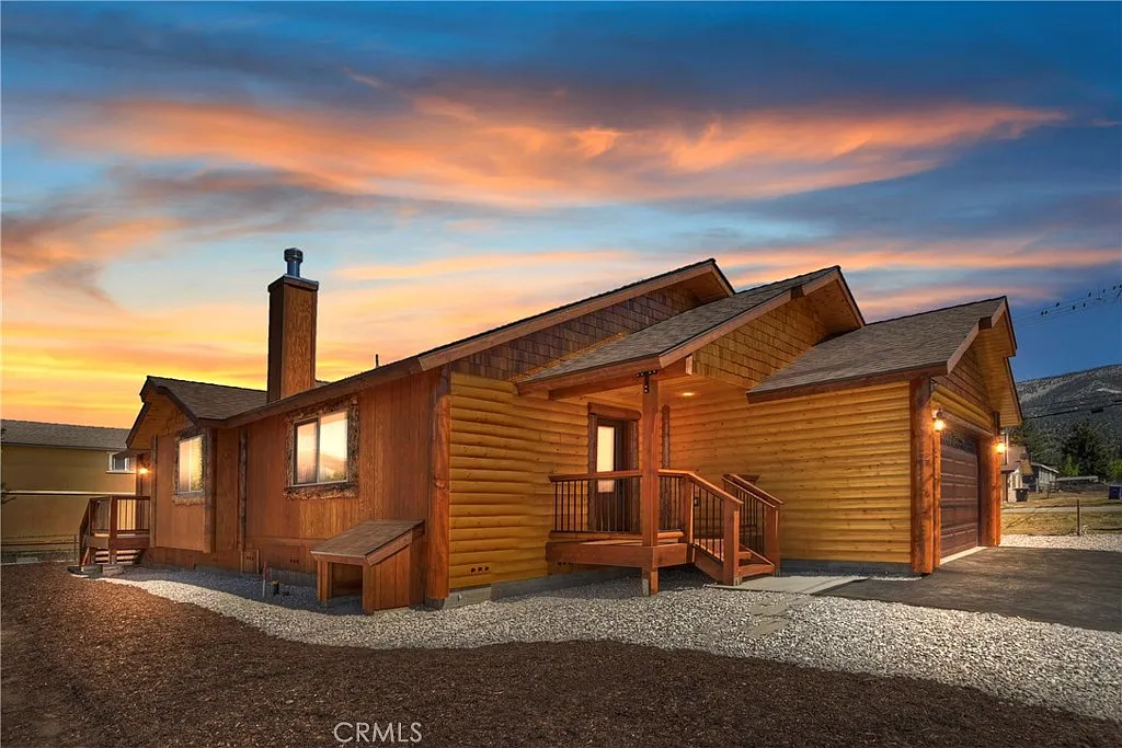 A house with a sky background