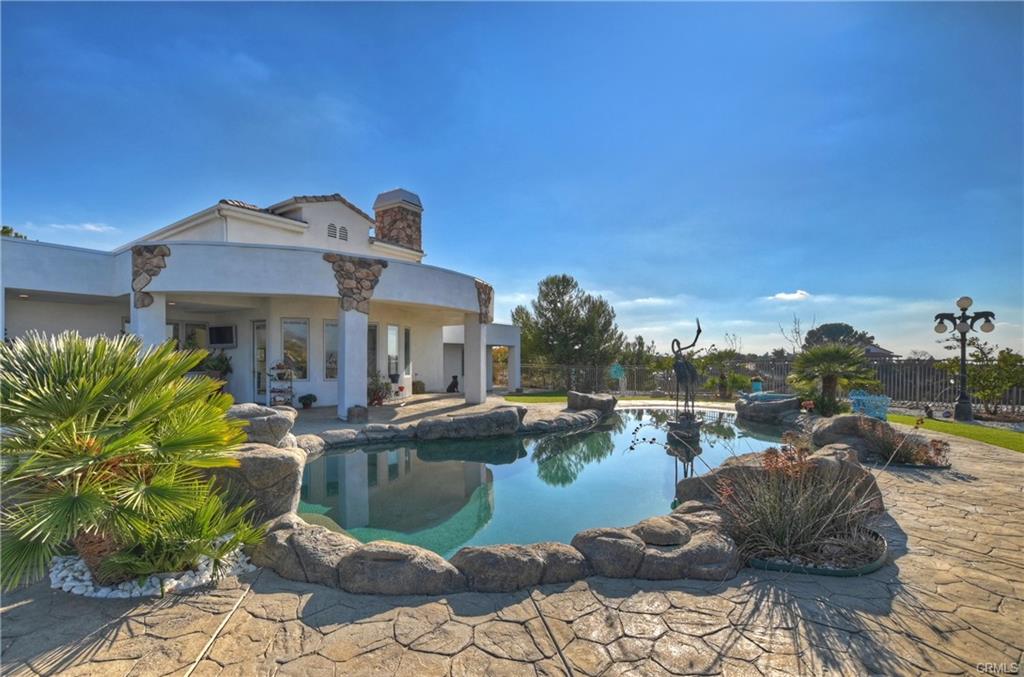 Elegant Pool